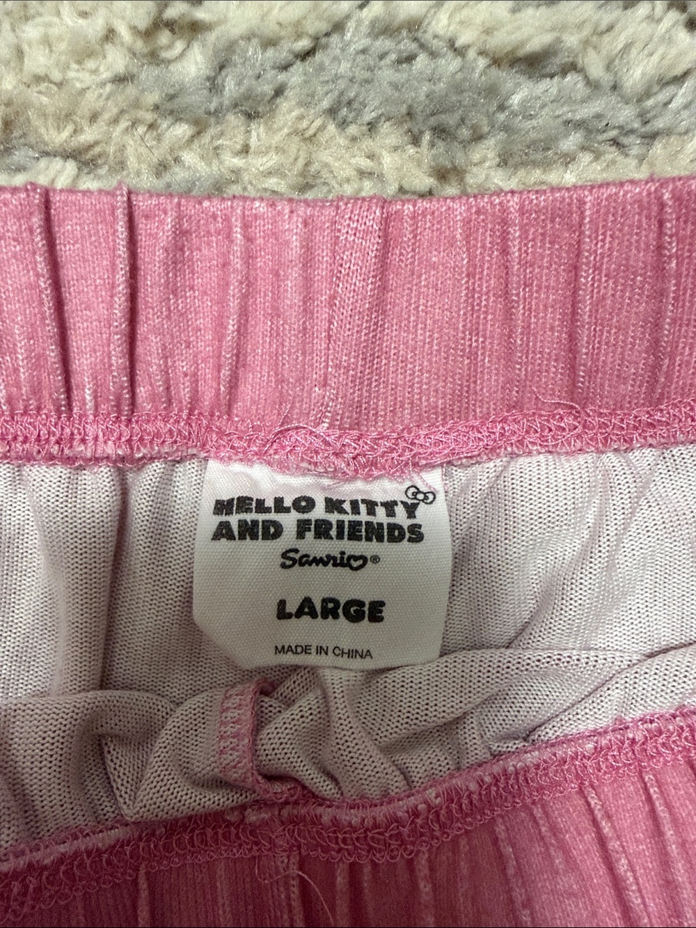 Hello Kitty Pink Star Ruffle Shorts - Picture 3 of 3